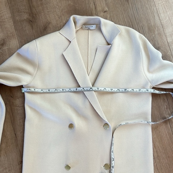 Aritzia Espace Cardigan blazer - mint condition - Picture 3 of 5